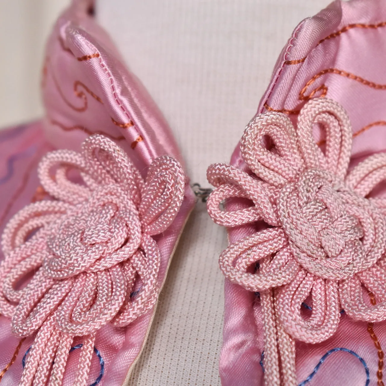 1950s Pink Floral Embroidered Quilted Bed Jacket