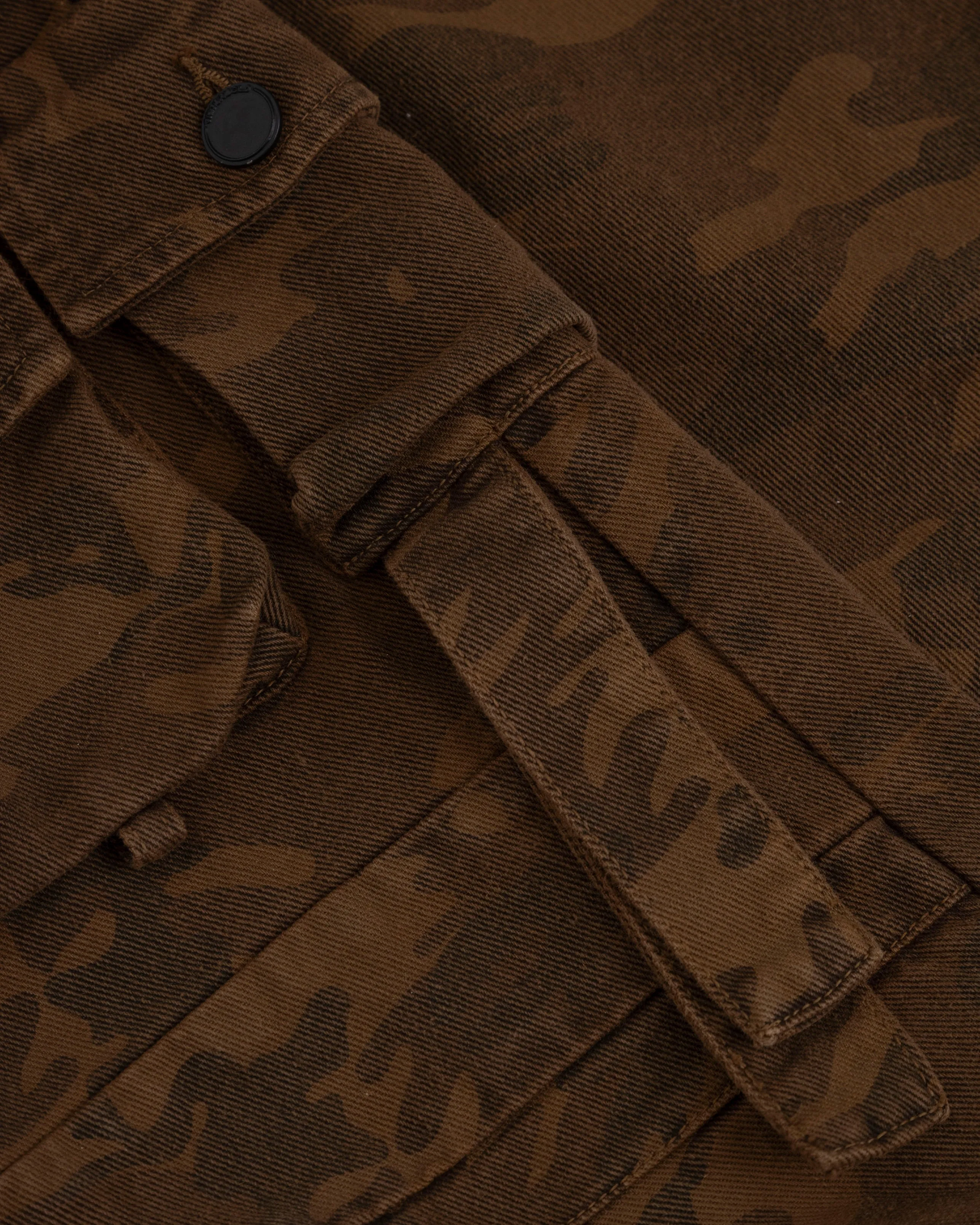 Basics MultiPocket Cargo Jean Brown Camo