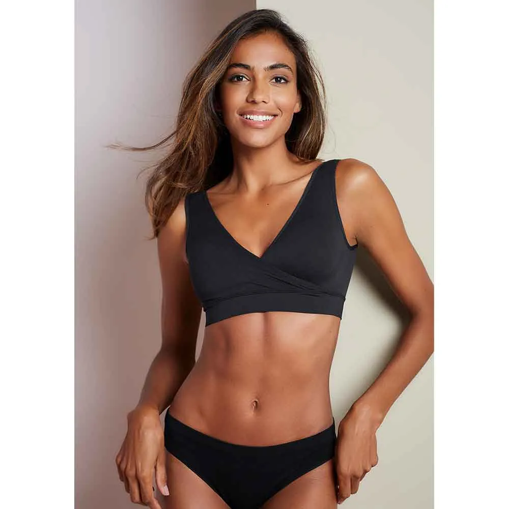 Black Non-Wired Plunge One Bra