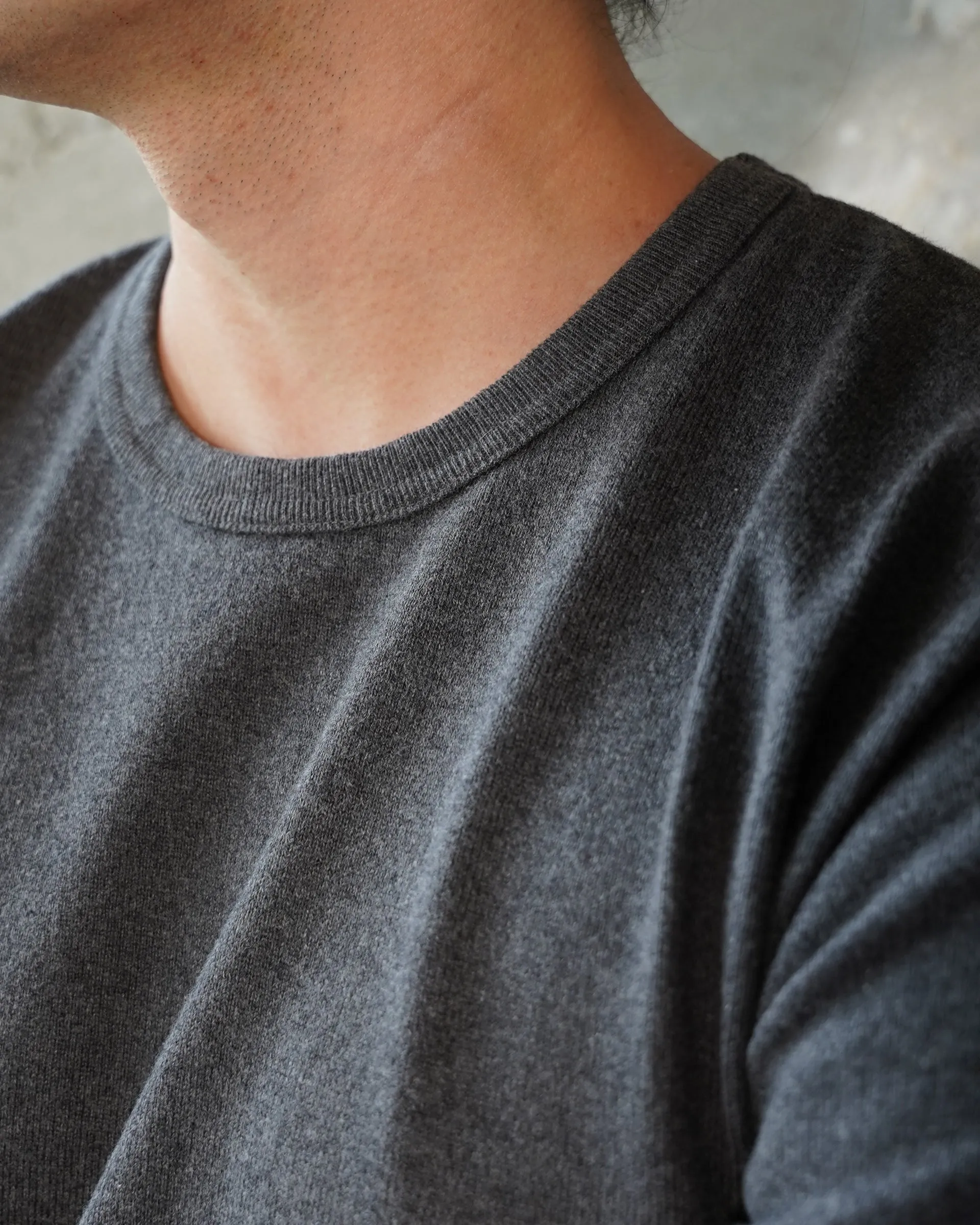 Crewneck T-shirt - Double Heavyweight - Charcoal