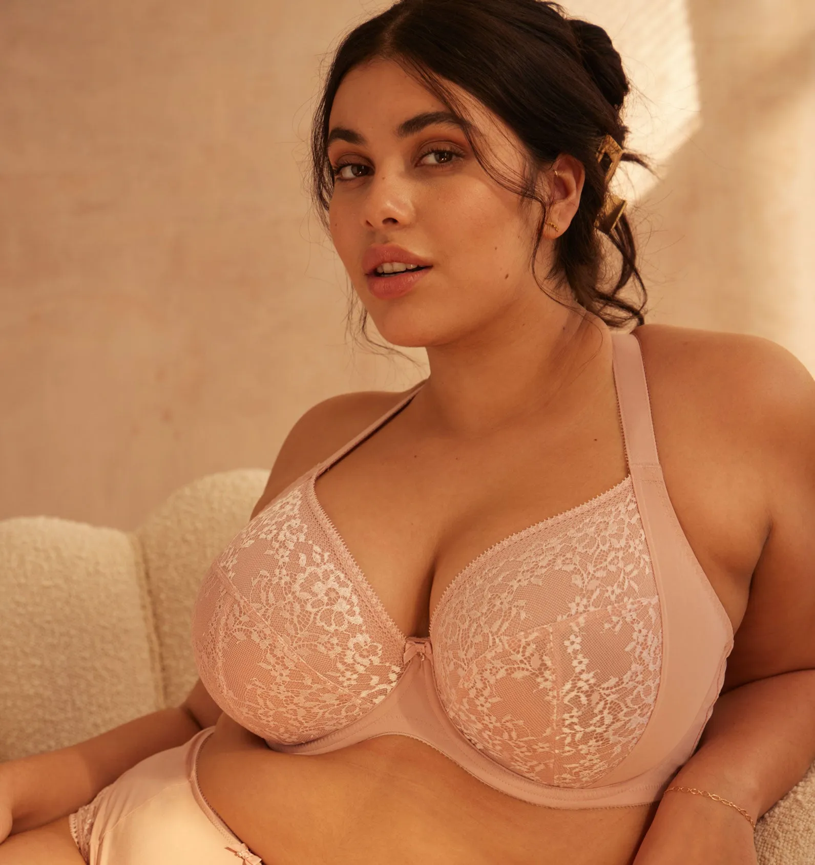 Floral lace & microfibre plunge [Soft Rose]