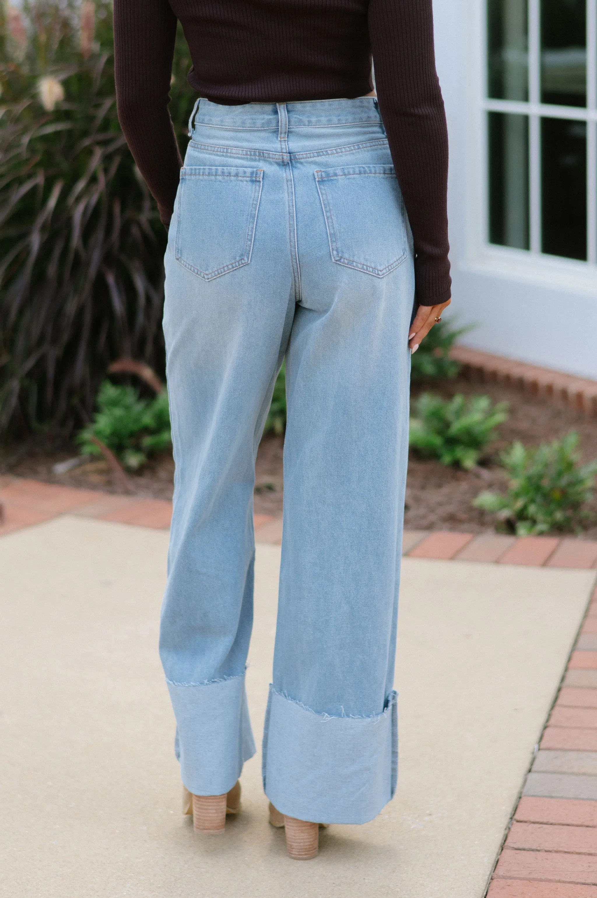 Mia Cuffed Jeans-Light Denim