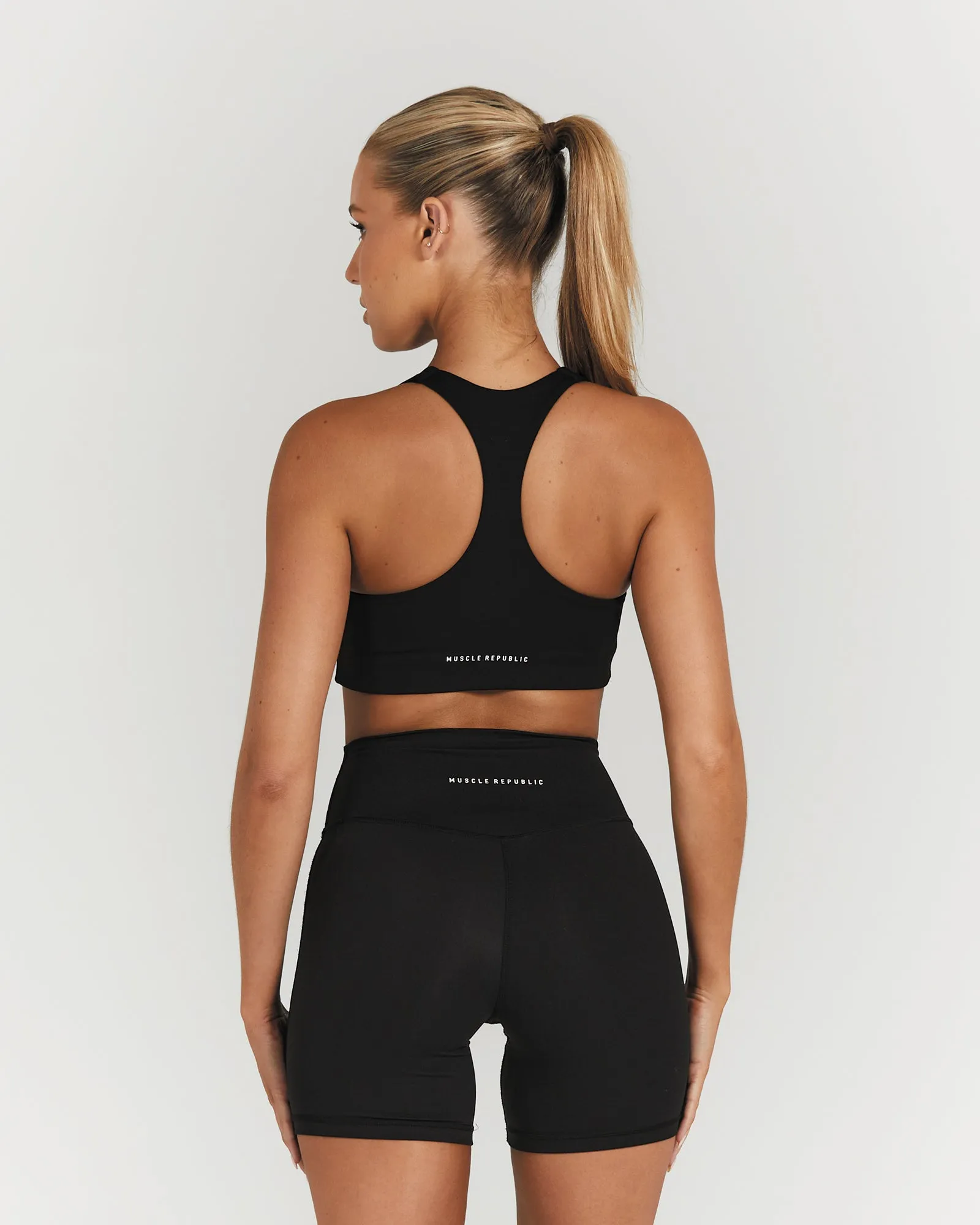 MOTION RACER BACK BRA - BLACK