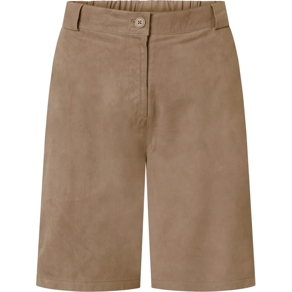 Suede shorts in a nice and soft quality / 50868 - Desert Sand