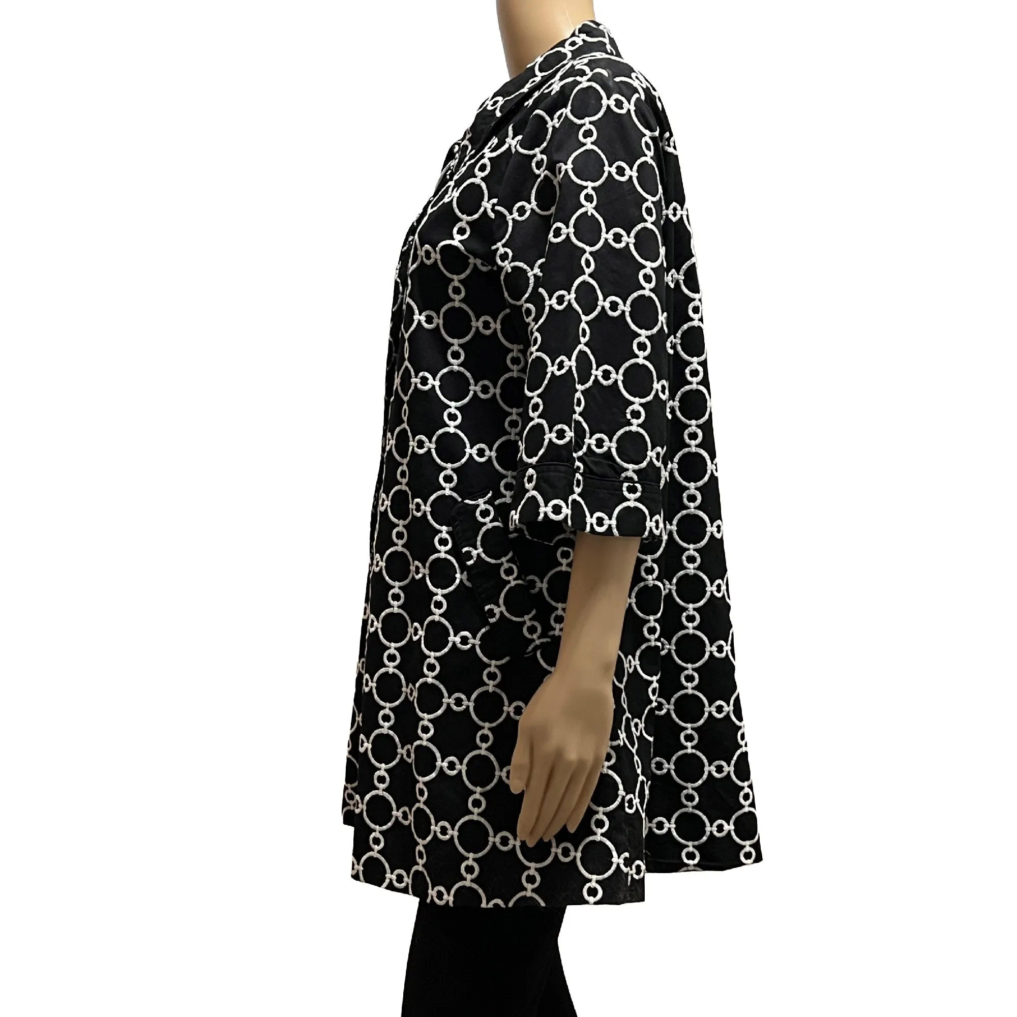 Women's Luii Black and White Embroidered Geometric Swing Jacket - Large